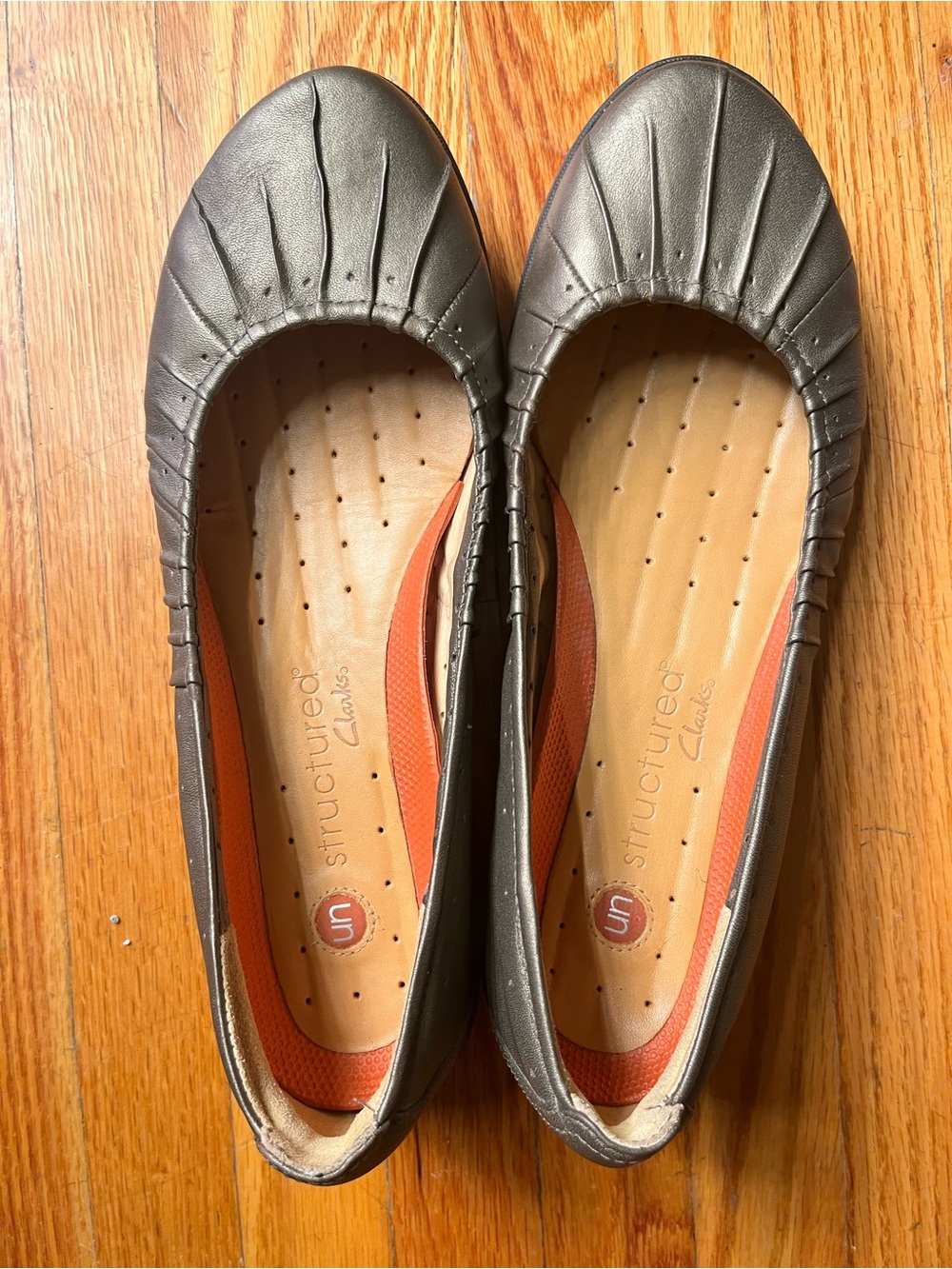 Clarks Women's Metallic Pewter/Antique Bronze Ballet Flats